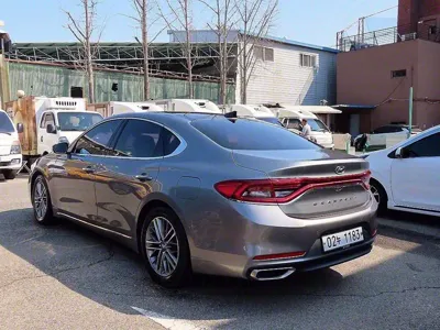 Hyundai Grandeur 2017, 143861 км, за 6761.19 USD