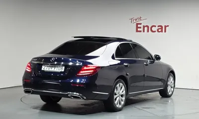 Mercedes-Benz E-Class 2019, 67538 км, за 17545.34 USD