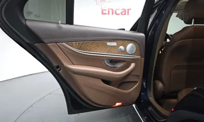 Mercedes-Benz E-Class 2019, 67538 км, за 17545.34 USD - фото 25