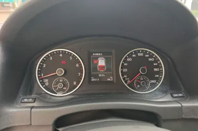Volkswagen Tiguan 2015, 69500 км, за 7197 USD - фото 8