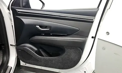 Hyundai Tucson 2023, 59895 км, за 18701.89 USD - фото 28