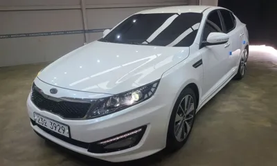 Kia K5 · 2011 год