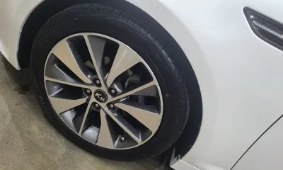 Kia K5 2011, 120000 км, за 2959.75 USD