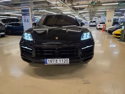 Porsche Cayenne · 2024 год