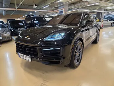 Porsche Cayenne 2024, 38100 км, за 130007.1 USD