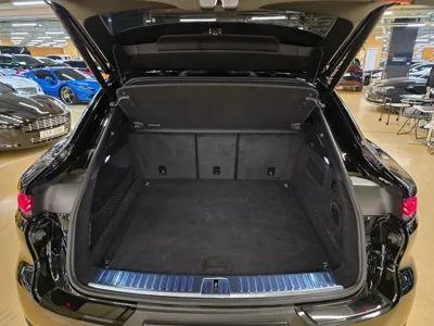 Porsche Cayenne 2024, 38100 км, за 130007.1 USD