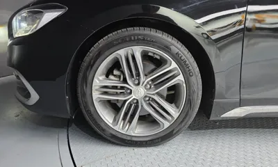 Hyundai Grandeur 2018, 96829 км, за 8730.47 USD