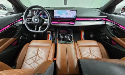 BMW 5-Series 2024, 32425 км, за 65140.1 USD - фото 7