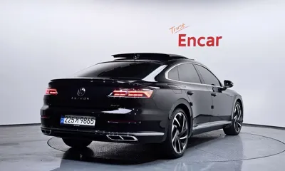 Volkswagen Arteon 2023, 28743 км, за 21080.13 USD