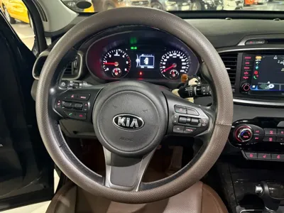 Kia Sorento 2016, 67522 км, за 11093.61 USD - фото 9