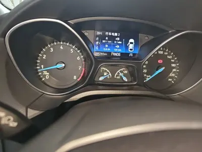 Ford Focus 2016, 98200 км, за 4123.02 USD - фото 12