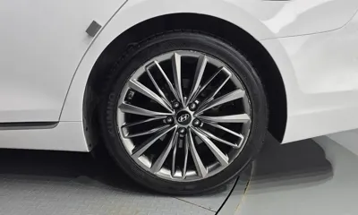 Hyundai Grandeur 2018, 111118 км, за 8861.76 USD - фото 21
