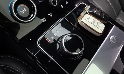 Land Rover Range Rover Velar 2019, 99923 км, за 19450.97 USD - фото 9