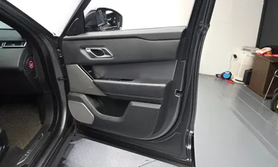Land Rover Range Rover Velar 2019, 99923 км, за 19450.97 USD - фото 24