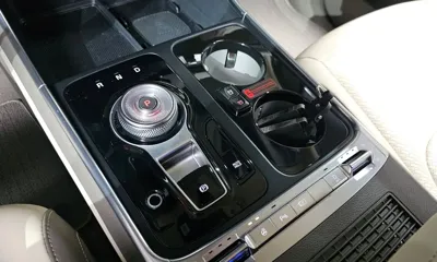 Kia Canival 2026, 8479 км, за 45809.13 USD - фото 9