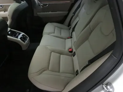 Volvo S90 2026, 4143 км, за 37416.31 USD - фото 9