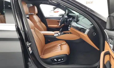 BMW 5-Series 2023, 47555 км, за 24395.03 USD - фото 26