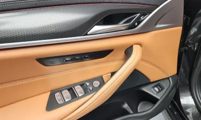 BMW 5-Series 2023, 47555 км, за 24395.03 USD - фото 35