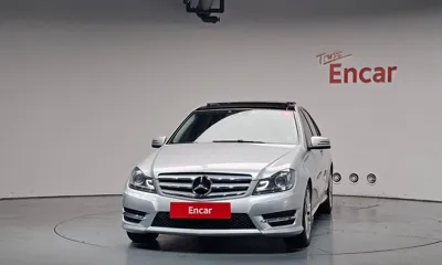 Mercedes-Benz C-Class 2013, 135583 км, за 4225.44 USD