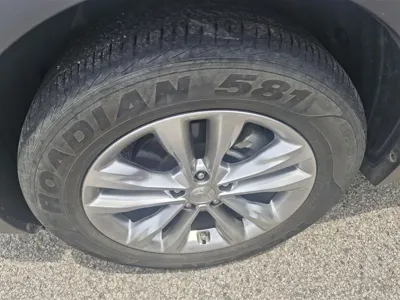 Hyundai Santafe 2016, 77000 км, за 8794.79 USD