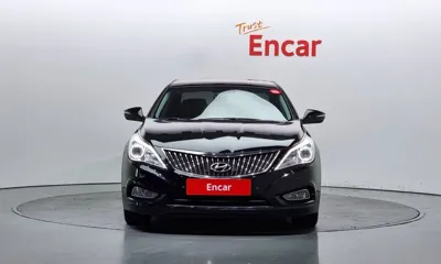 Hyundai Grandeur 2013, 118806 км, за 3612.72 USD