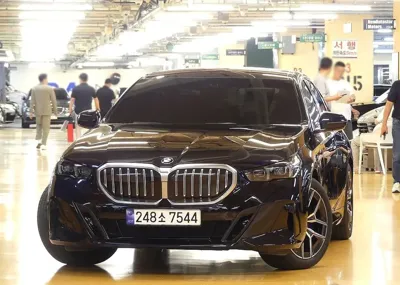 BMW 5-Series 2024, 32000 км, за 37703.95 USD