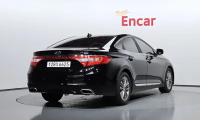 Hyundai Grandeur 2016, 187514 км, за 3255.84 USD