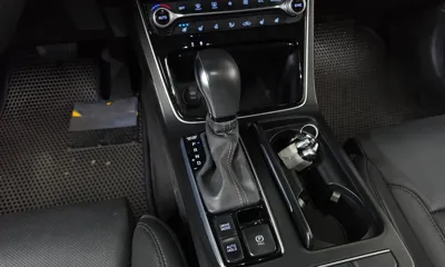 Hyundai Grandeur 2018, 89116 км, за 10358.31 USD - фото 9
