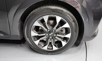 Kia Canival 2021, 105061 км, за 17669.46 USD