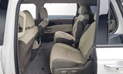 Kia Canival 2023, 49037 км, за 19516.02 USD - фото 11