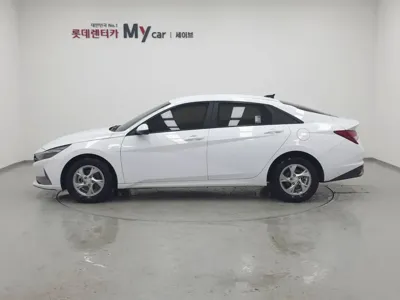Hyundai Avante 2023, 53954 км, за 7641.7 USD