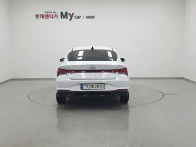 Hyundai Avante 2023, 53954 км, за 7641.7 USD