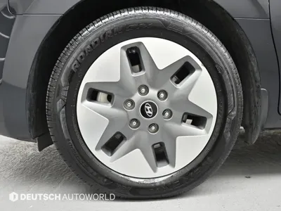 Hyundai Staria 2023, 37684 км, за 18839.44 USD