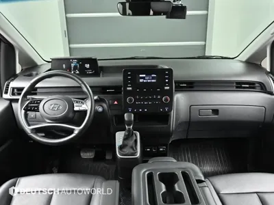 Hyundai Staria 2023, 37684 км, за 18839.44 USD - фото 7