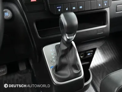 Hyundai Staria 2023, 37684 км, за 18839.44 USD - фото 9