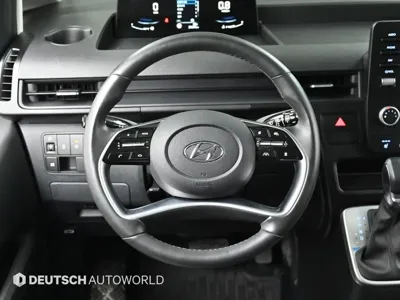 Hyundai Staria 2023, 37684 км, за 18839.44 USD - фото 13