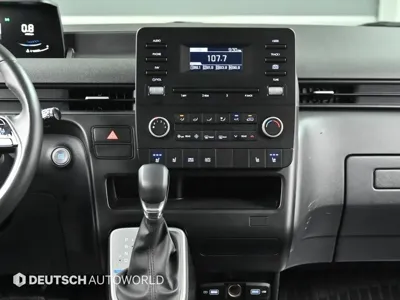 Hyundai Staria 2023, 37684 км, за 18839.44 USD - фото 14