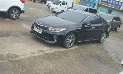 Kia K5 · 2016 год
