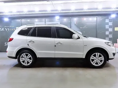 Hyundai Santafe 2011, 189920 км, за 2340.24 USD