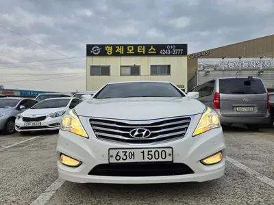 Hyundai Grandeur 2012, 185114 км, за 3032.71 USD