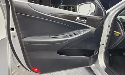 Hyundai Sonata 2013, 84090 км, за 3387.62 USD - фото 24
