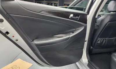 Hyundai Sonata 2013, 84090 км, за 3387.62 USD - фото 25
