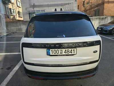 Land Rover Range Rover 2023, 32154 км, за 115712.11 USD
