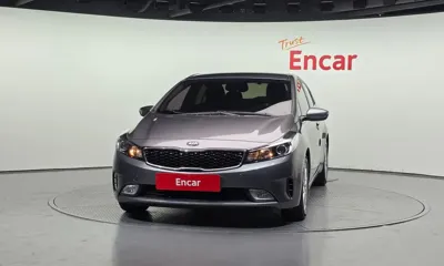 Kia K3 2016, 129383 км, за 3741.63 USD