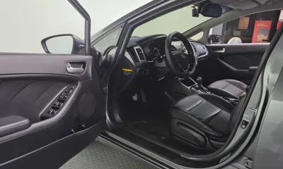 Kia K3 2016, 129383 км, за 3741.63 USD - фото 10