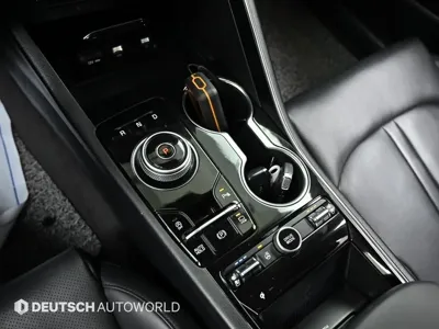 Kia K5 2023, 35241 км, за 20521.18 USD - фото 9