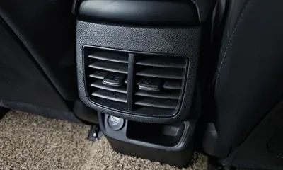 Kia Seltos 2020, 67327 км, за 11530.95 USD - фото 29