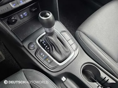 Hyundai Kona 2020, 64196 км, за 9706.85 USD - фото 9