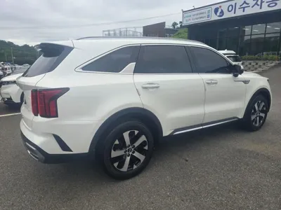 Kia Sorento 2021, 64607 км, за 18396.93 USD