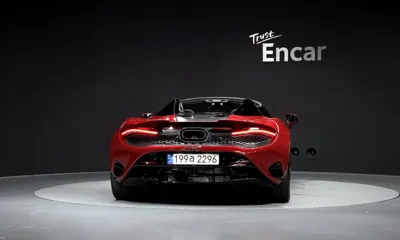McLaren 750S 2024, 1977 км, за 273490.81 USD